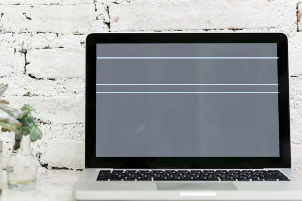 How to Fix Your Laptop Screen: Easy Fixes and Tips
